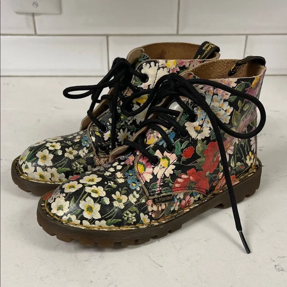 1990’s Dr Martens 1460 Sienna Miller Floral England Vintage Boots Girls Size 2 ?